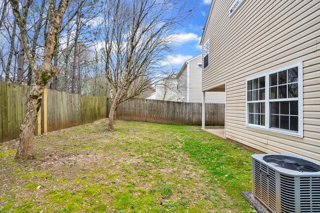 Building Photo - 225 Osmanthus Way