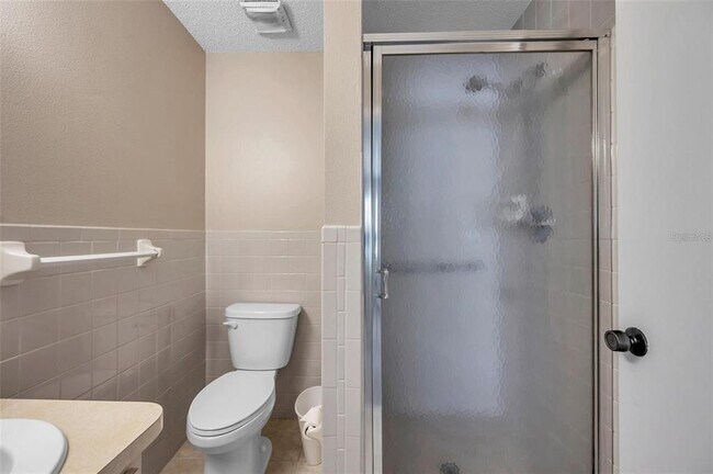 Building Photo - 6632 Hickorywood Ln