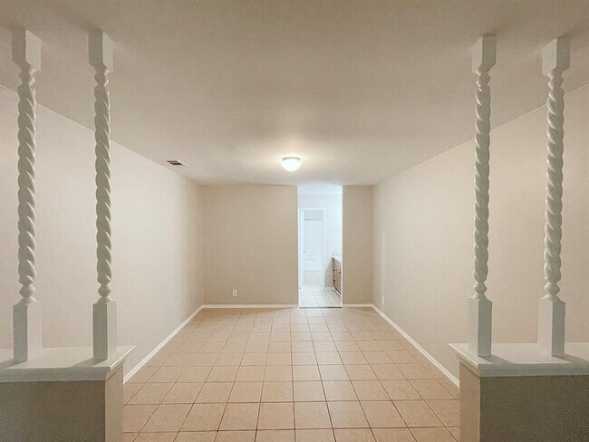 Building Photo - 11108 Blossom Bell Dr