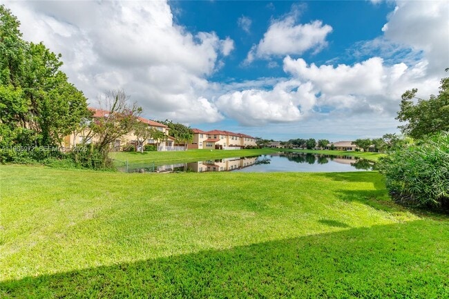 Building Photo - 1207 NE 32nd Terrace