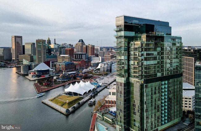 Building Photo - 300 International Drive