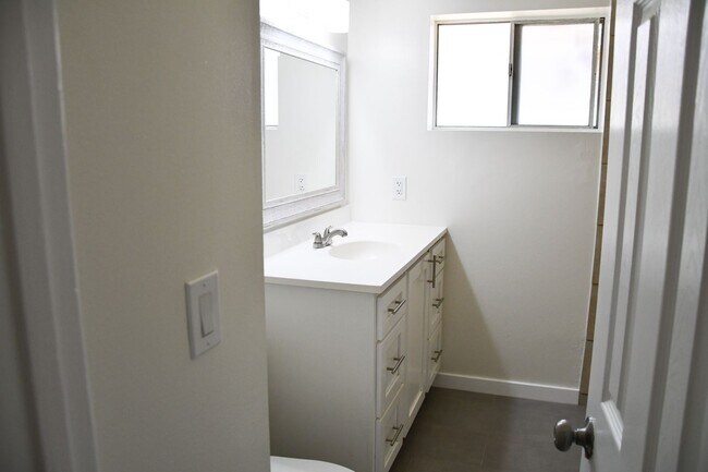 Building Photo - 12071 Laguna St