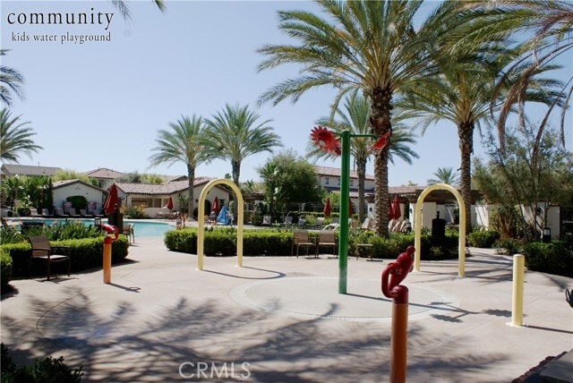 Building Photo - 423 La Floresta Dr