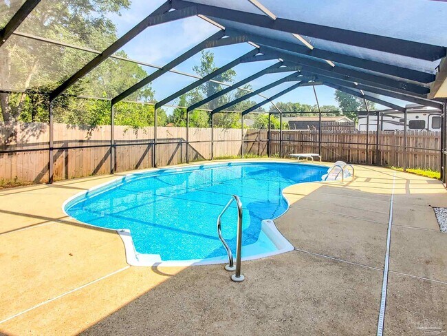 Building Photo - 412 Bay Oaks Dr