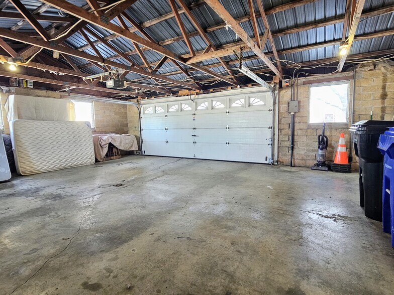 Building Photo - 334 Wissler Rd