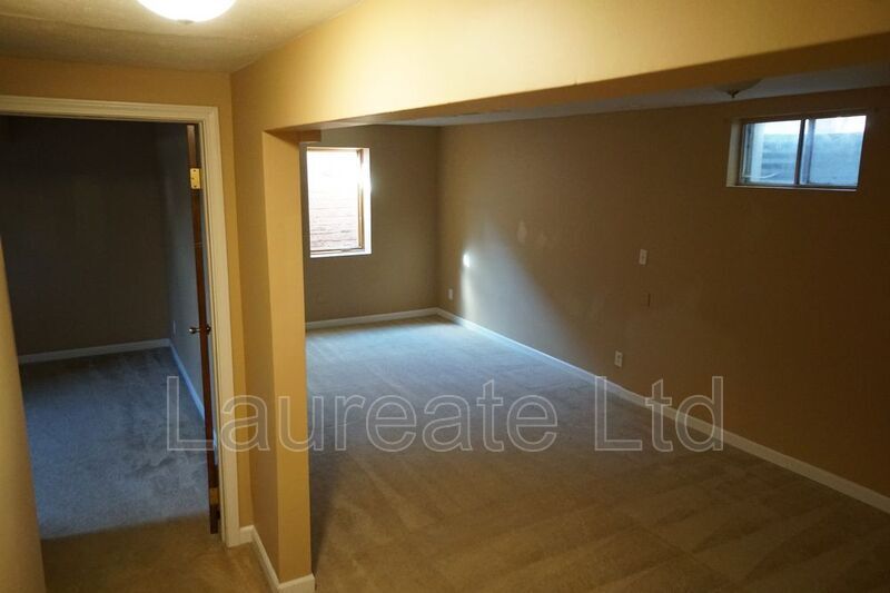 Building Photo - 1853 S Oakland St