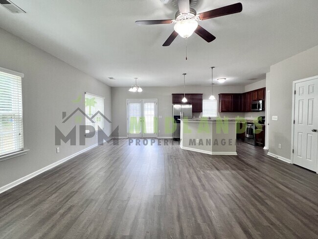 Building Photo - 112 Saluda Springs Ct
