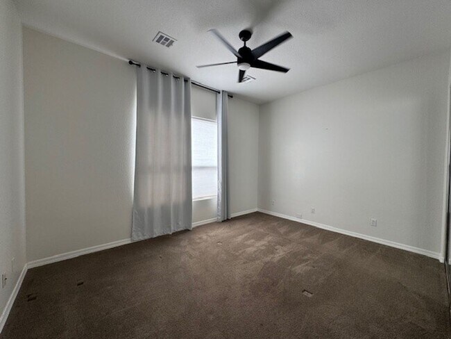Building Photo - 3 BR on the GOLF COURSE with POOL-Laughlin Ranch with views