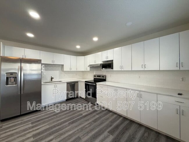 Building Photo - 3178 S 945 E