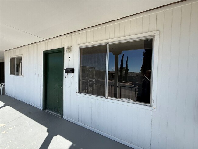 Primary Photo - 301 Copper St