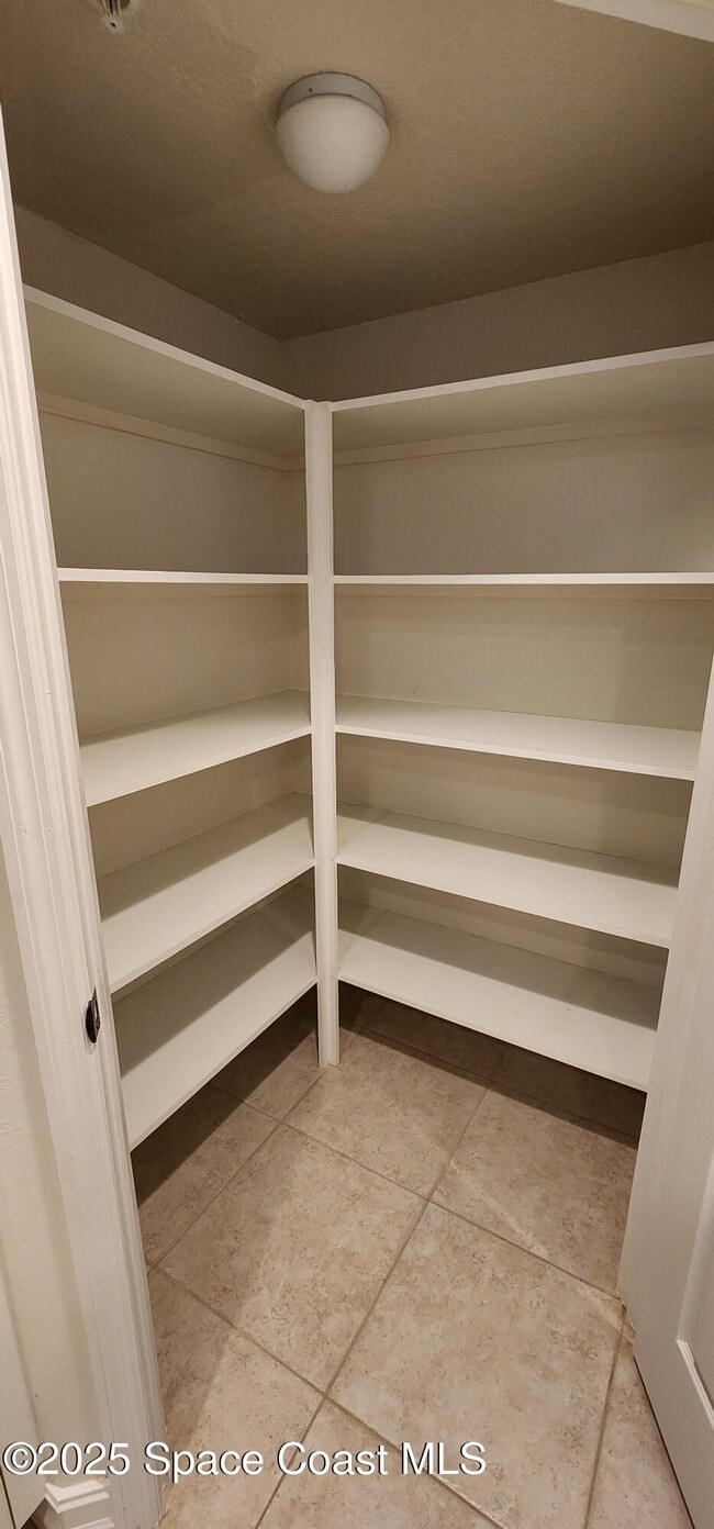 Building Photo - 134 Starboard Ln