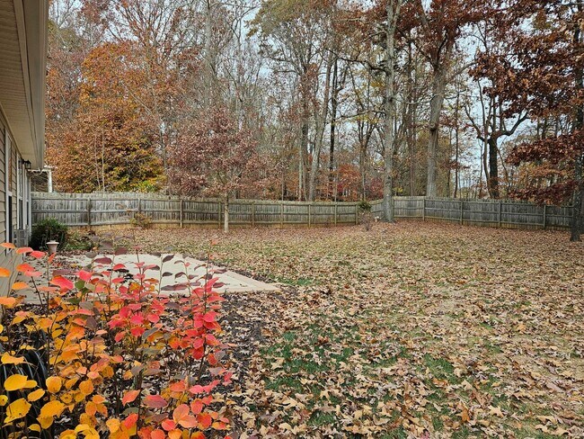 Building Photo - Troutman Area - 3 BR / 2 BA + Bonus Room & Garage