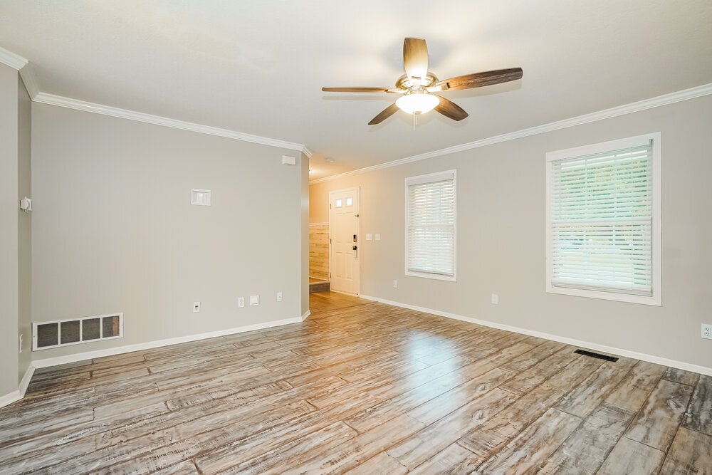 Building Photo - 5525 Boucher Dr