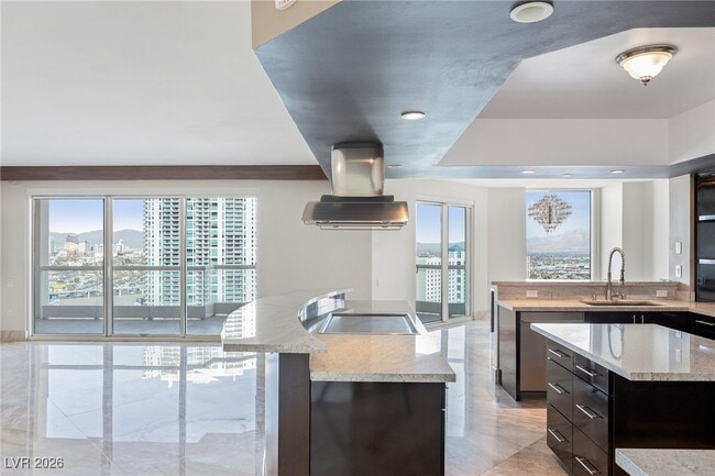 Building Photo - 2777 Paradise Rd