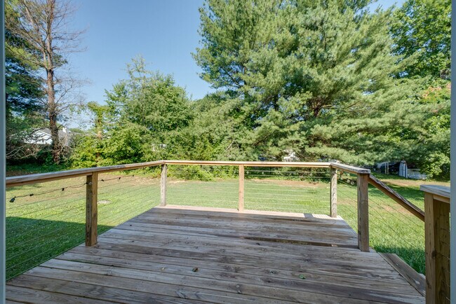 Building Photo - 103 Hunterwood Ct