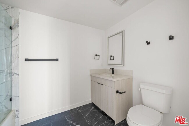 Building Photo - 3755 S Canfield Ave