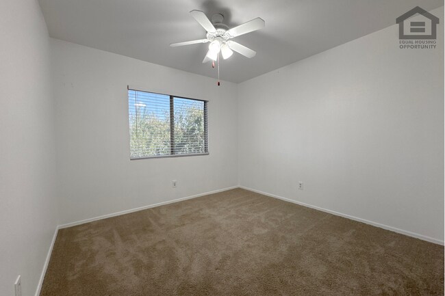Building Photo - 11595 W Holly St