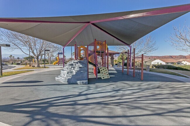 Building Photo - Luxury Golf Resort Living in Guard-Gated Tuscany – Henderson