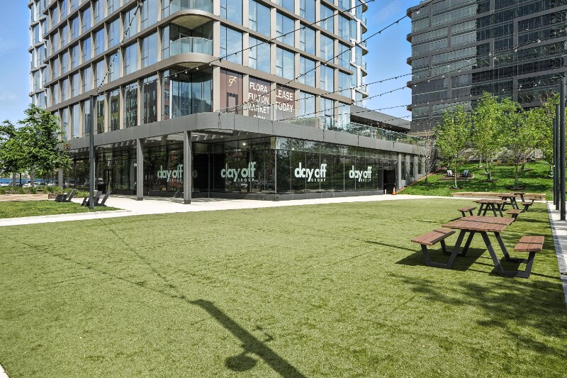 Building Photo - 1104 W Carroll Ave