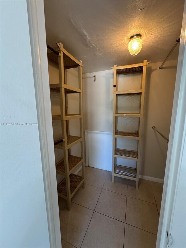 Building Photo - 7205 W Sunrise Blvd