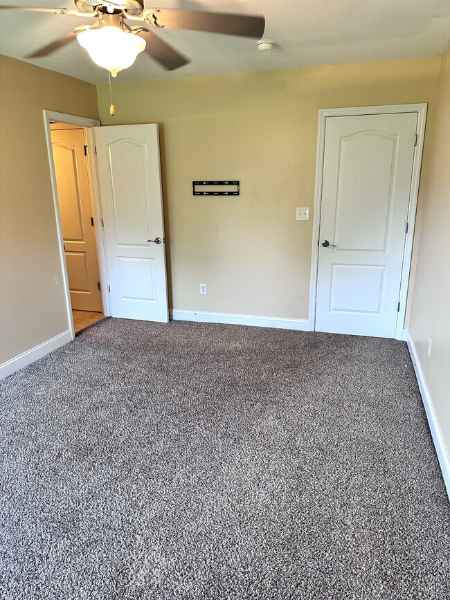 Building Photo - 103 Murifield Dr