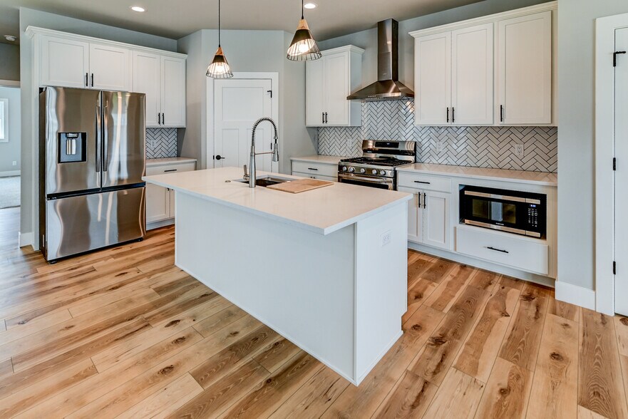 Building Photo - 4863 Lacy Rd