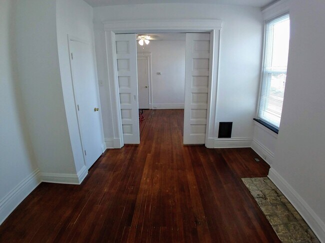 Building Photo - 4401 Virginia Ave