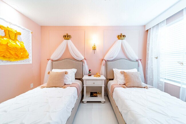 Building Photo - 2869 Bookmark Dr