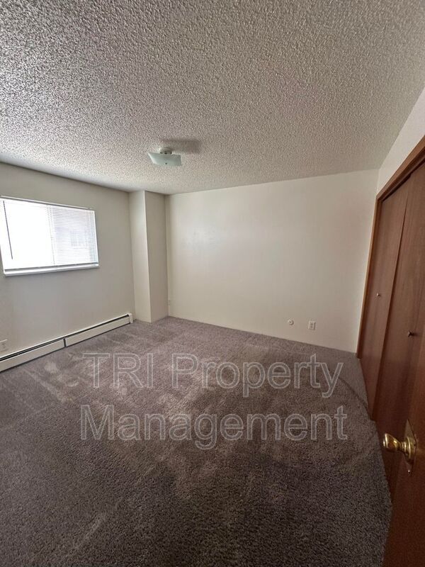 Building Photo - 822 31st Ave