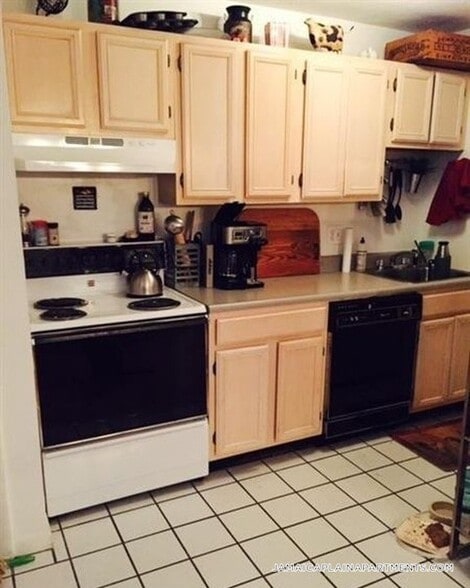 Building Photo - 50 Evergreen St