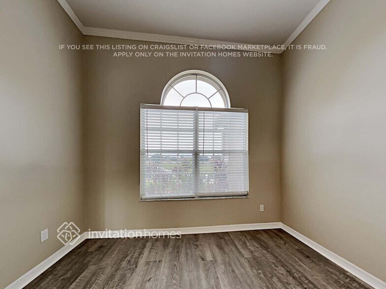 Building Photo - 341 Oak Springs Dr