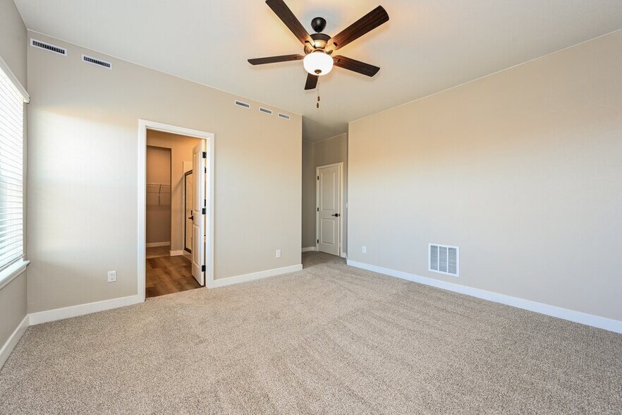 Building Photo - 9482 Yampa Ct
