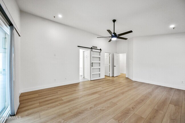 Building Photo - 12810 E Yucca St