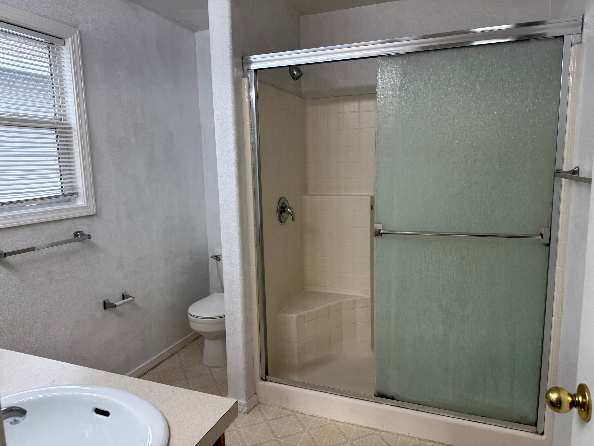 Building Photo - 3237 Olive St