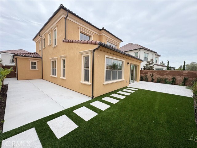 Building Photo - 173 Somera