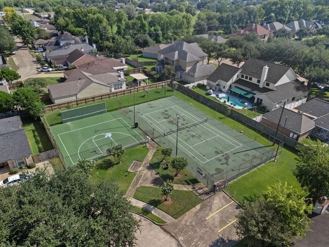 Building Photo - 8514 Deer Meadow Dr