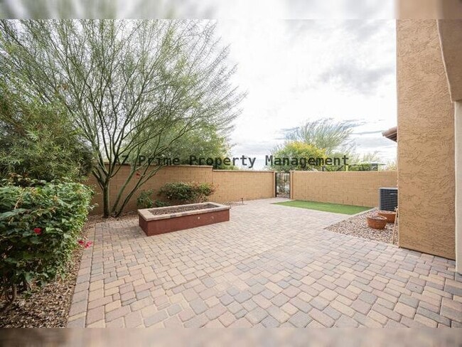 Building Photo - 3511 N Carlton St