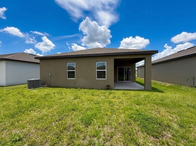 Building Photo - 5853 Bullock Pl
