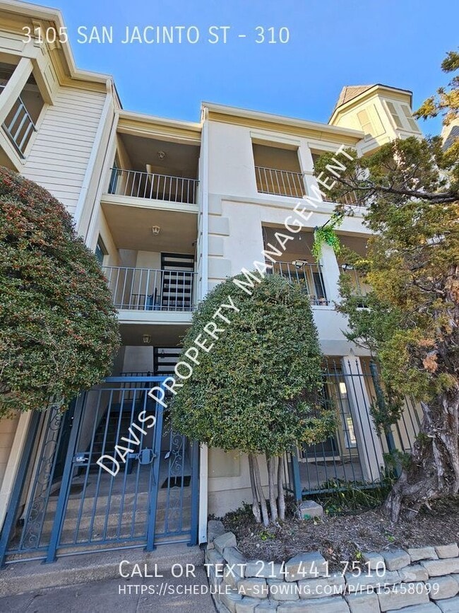 Building Photo - 3105 San Jacinto St