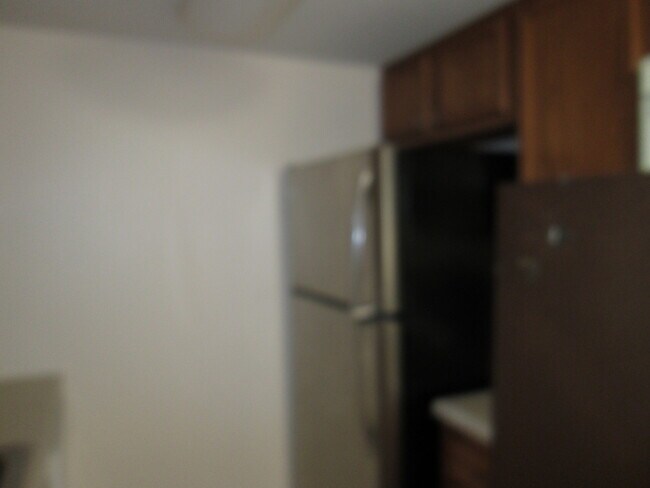 Building Photo - 169 E Palatine Rd