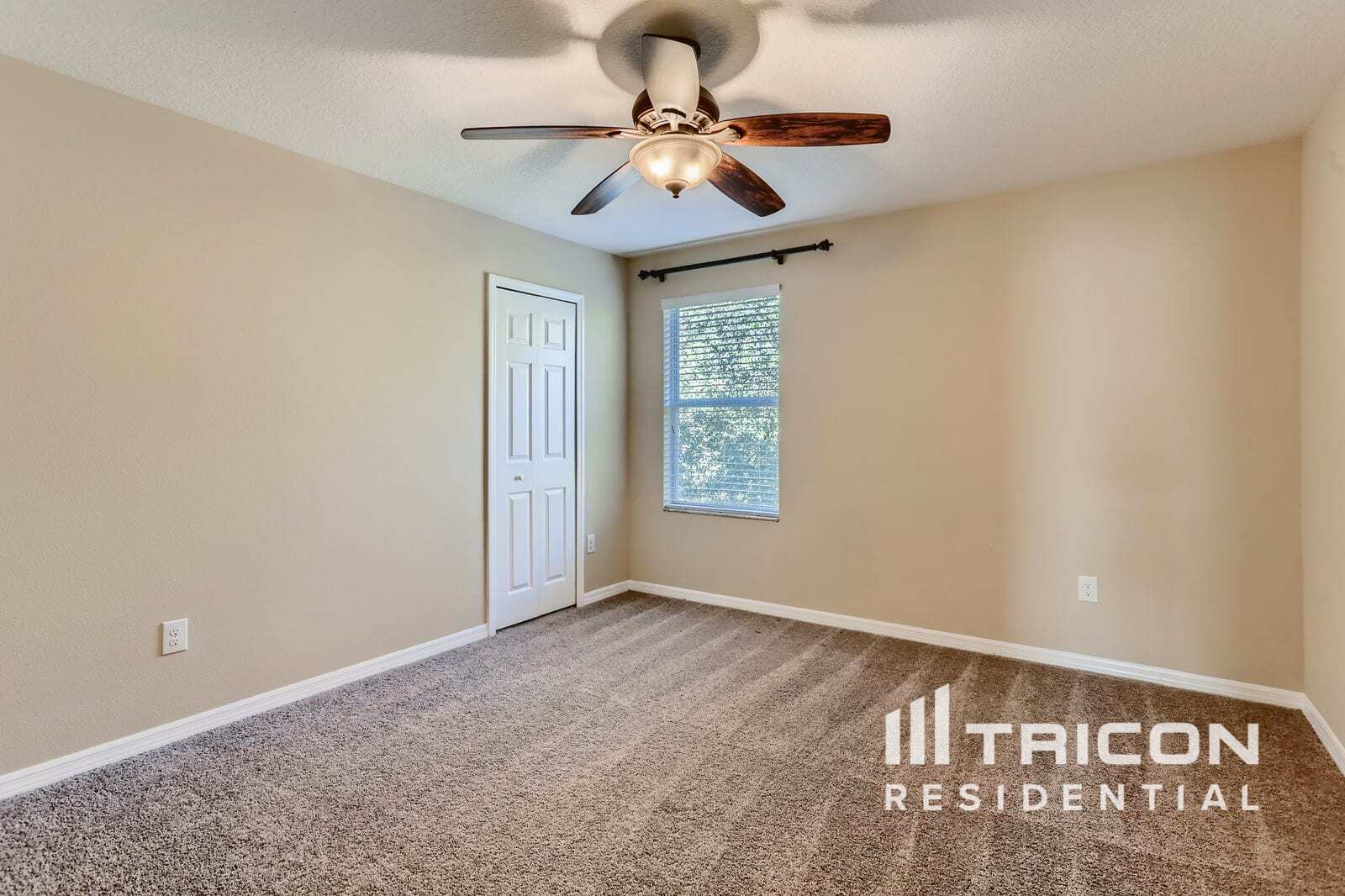 Building Photo - 5311 Shasta Daisy Pl