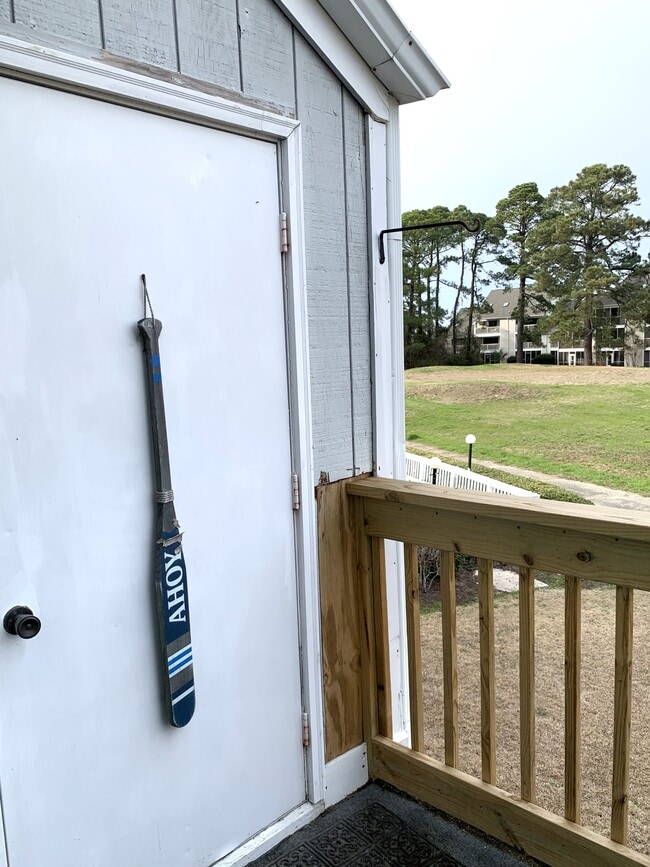 Building Photo - 3700 Golf Colony Ln