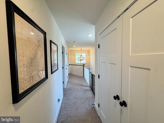 Building Photo - 233A Church St