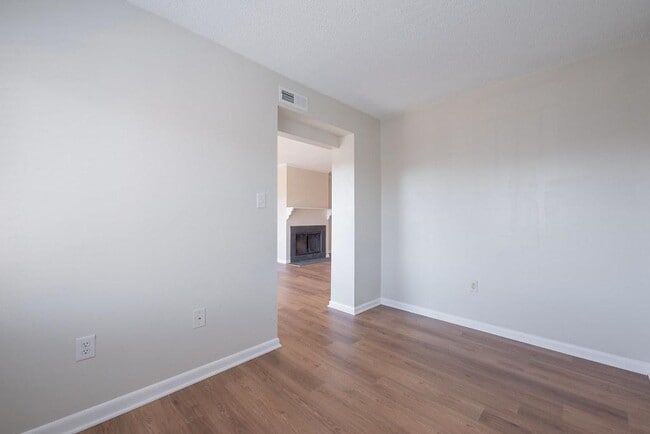 Building Photo - 1509 Regency Woods Rd