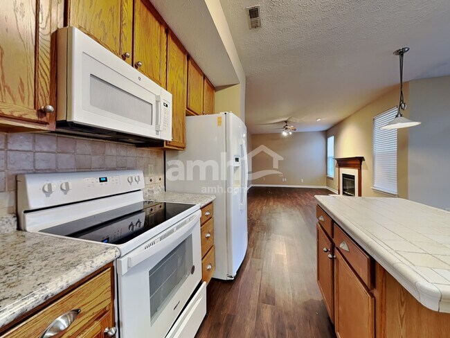 Building Photo - 6527 Sussex Dr