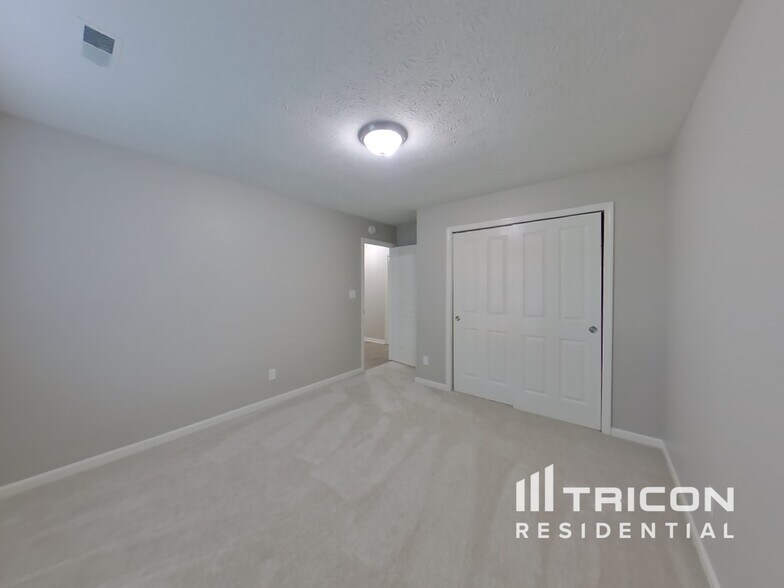 Building Photo - 1579 Winding Creek Trail