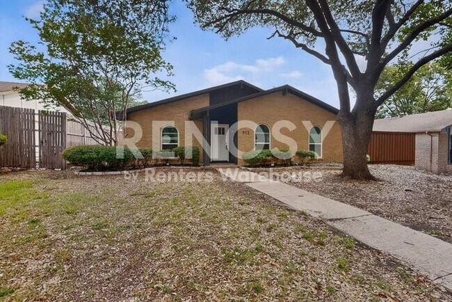Building Photo - Refreshed Plano Gem  ****Rent Concession - 2nd Month Free****