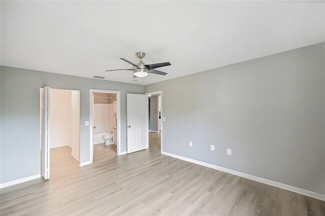 Building Photo - 7417 Vista Way