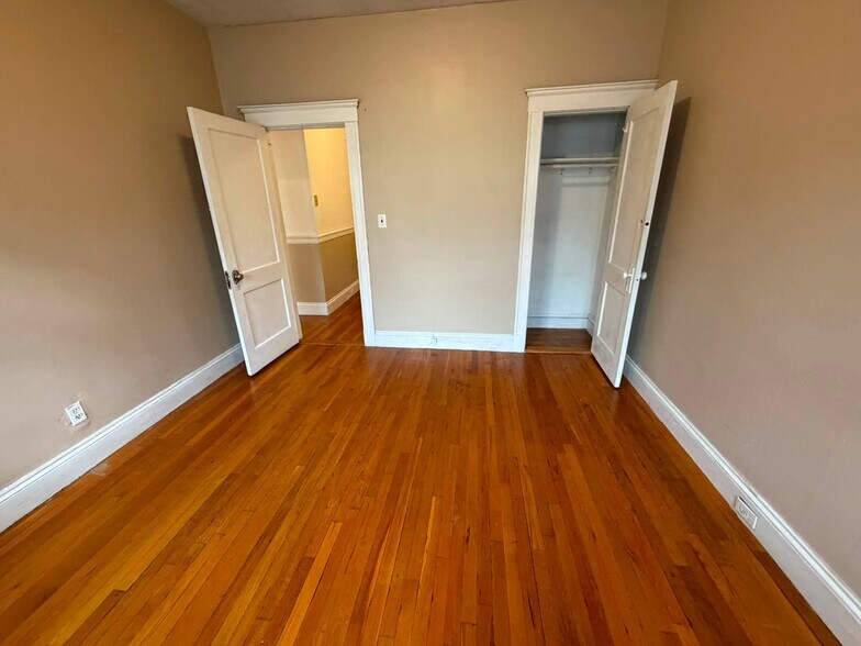 Building Photo - 313 Allston St