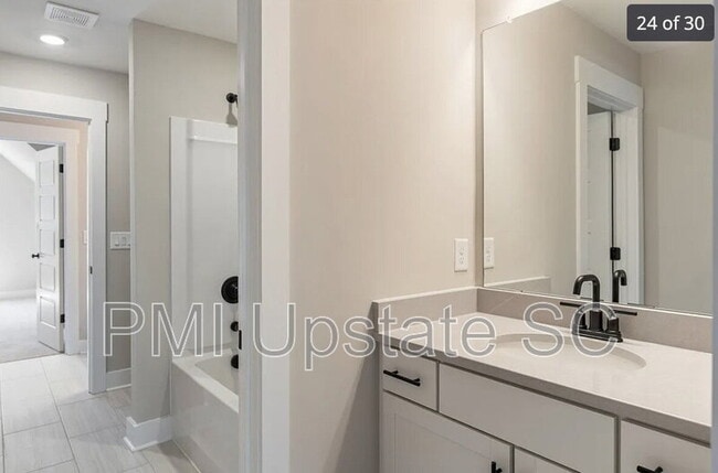 Building Photo - 309 Breakwater Ln